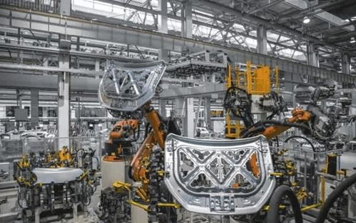 探秘长安新晋网红UNI-T诞生记 智造工厂里的机器人军团与24小时不休的智慧脉搏